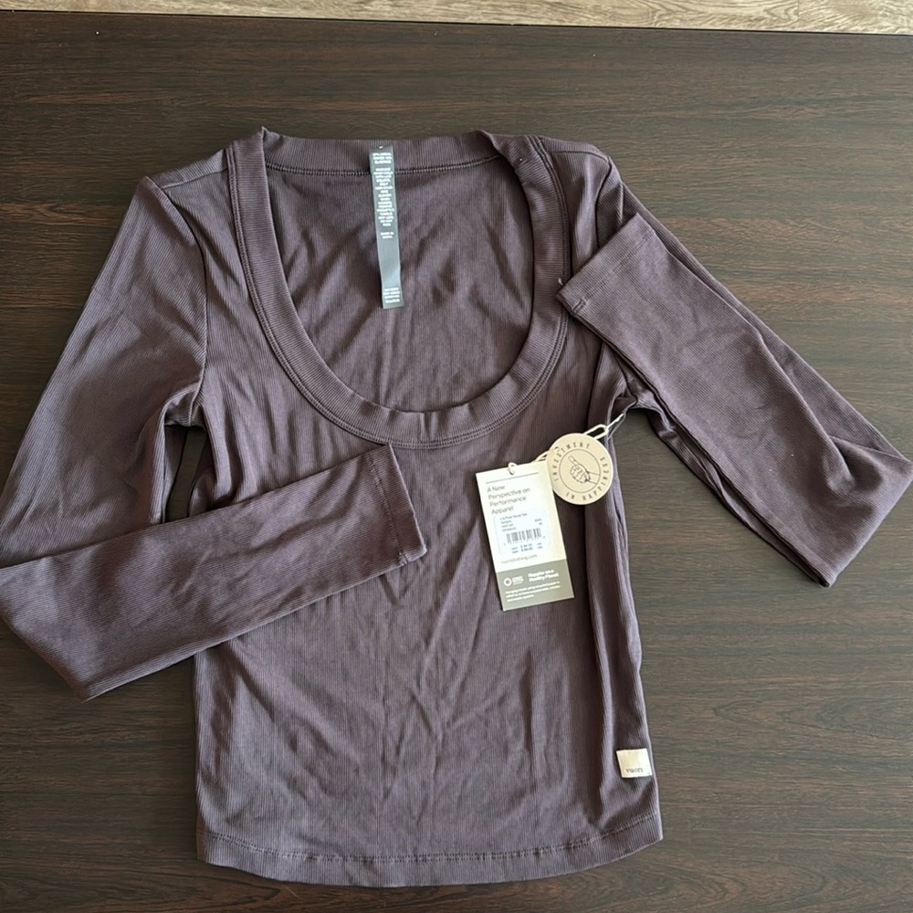 Vuori L/S pose scoopTee - Women’s